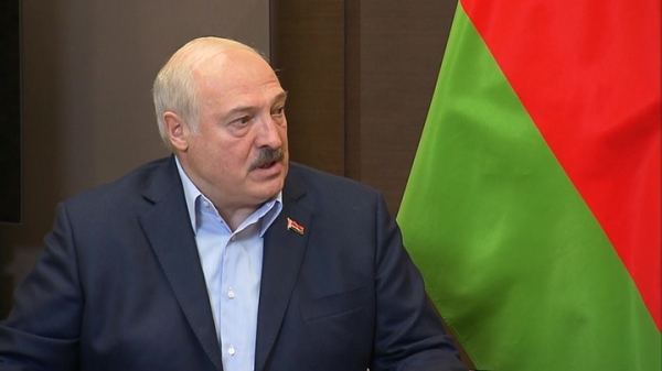 Лукашенко потребовал прорыва в микроэлектронике